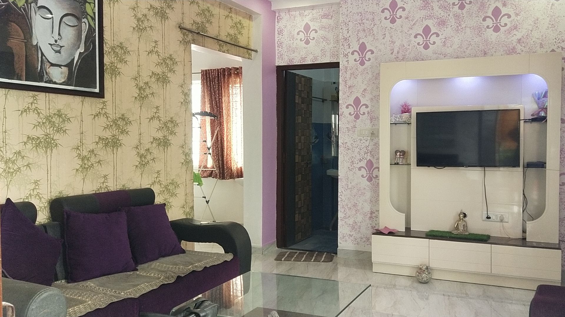 Fully Furnished 2 BHK in Dwarka Mor – Check It Out