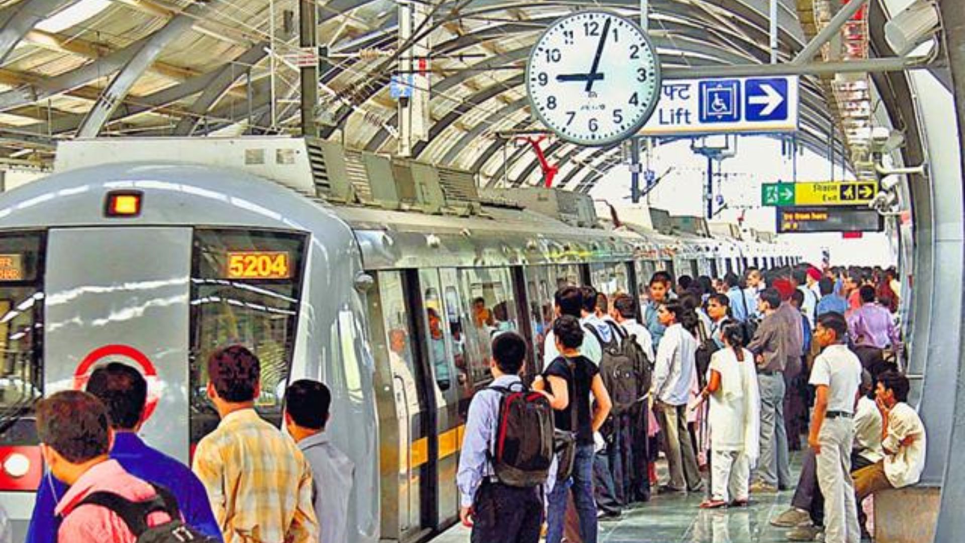 Is there anything special about the location of Dwarka Mor