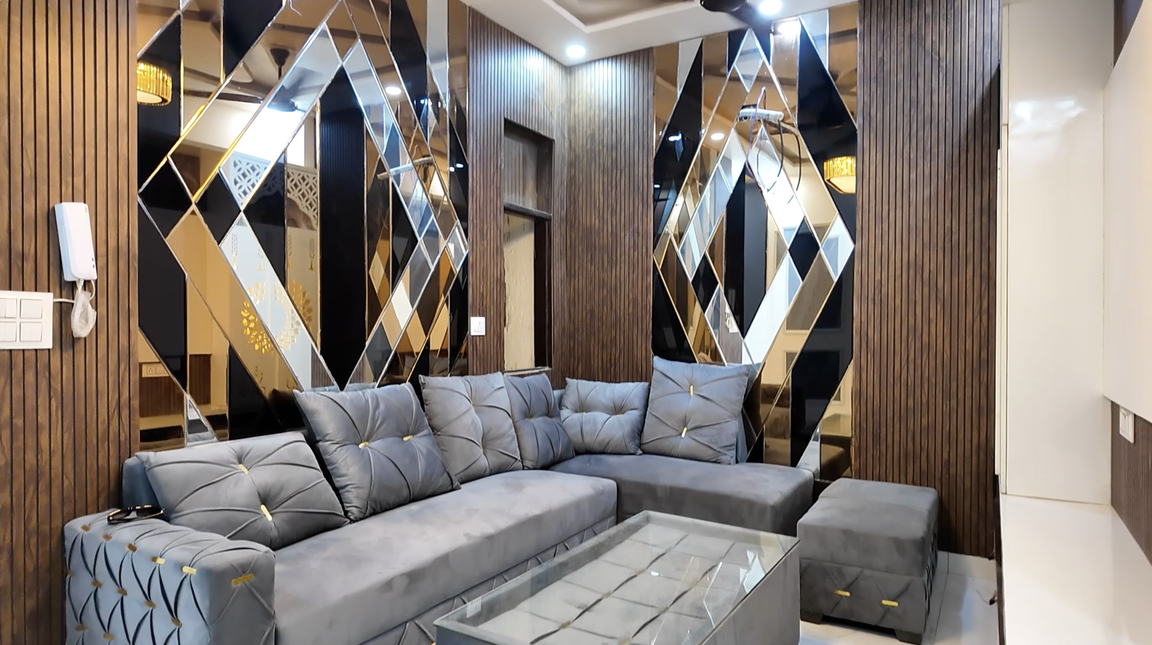 Luxury 3 bhk flat in uttam nagar just 150 meter from metro station