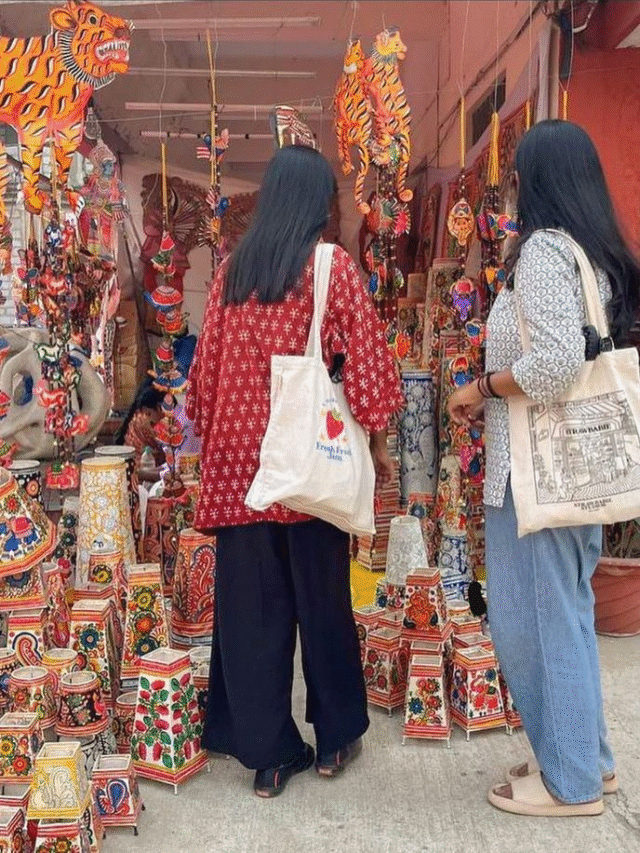 Celebrate the Festival Season with Delhi’s Most Iconic Markets – 2025