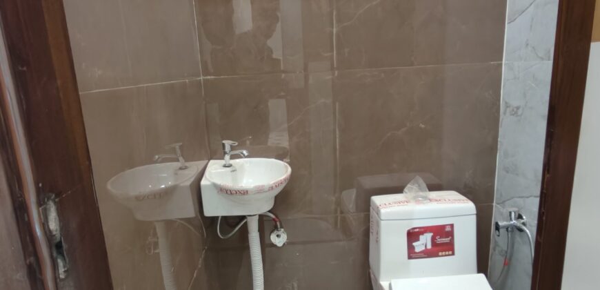 60 Gaj 2 bhk flat in mohan garden uttam nagar