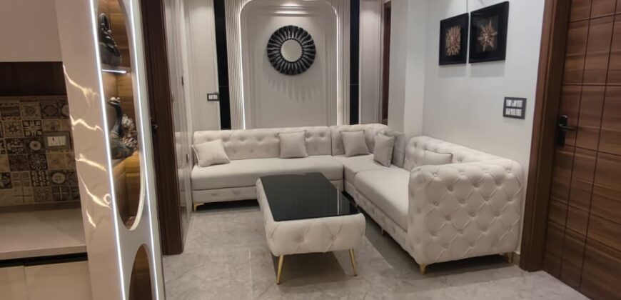 3BHK Flat in S Block Mohan Garden, Uttam Nagar