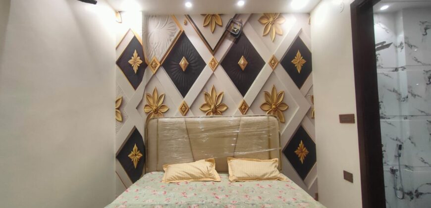 2 BHK Ready-to-Move Flat Near Hari krishna Public School, Delhi