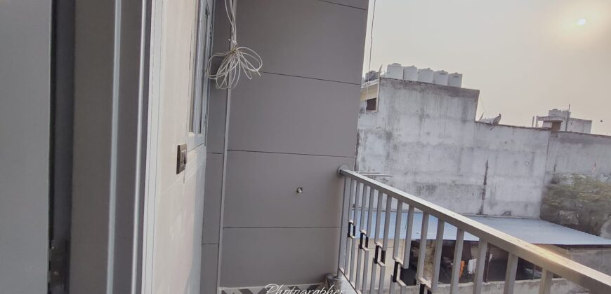 2 BHK Flat in Mansa Ram Park C Block