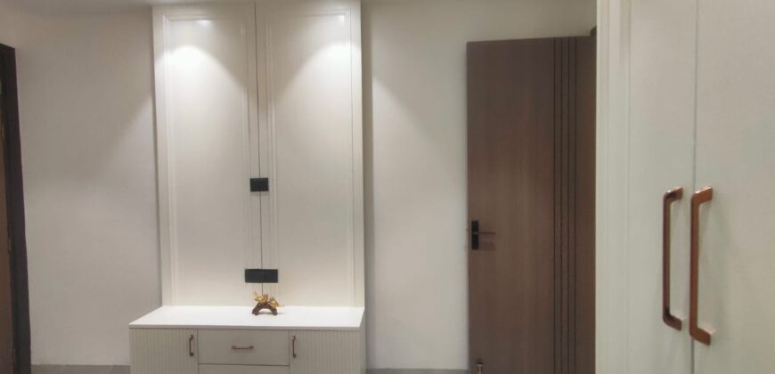 Premium 3 BHK Flat for Sale in West Delhi | Metro Connectivity