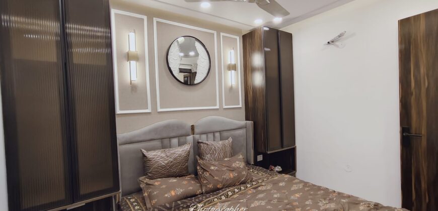 Low Budget 3 BHK Flat Near Dwarka Mor Metro Station