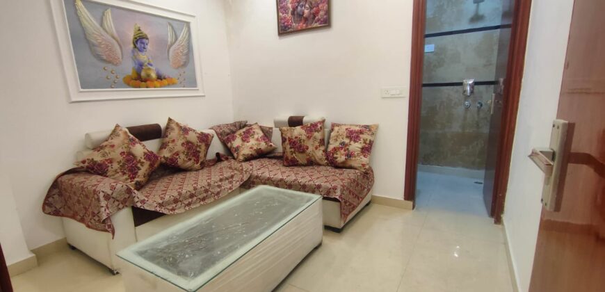 Modern 3 BHK Flat in Uttam Nagar with Lift