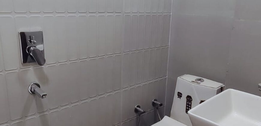 3 BHK Flat with Parking in Uttam Nagar Near Metro