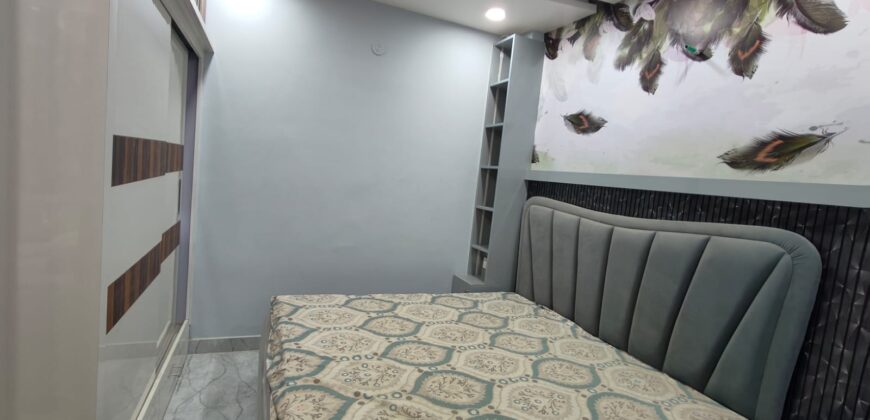 Freehold 2 BHK Flat in Dwarka Mor with Easy Loan