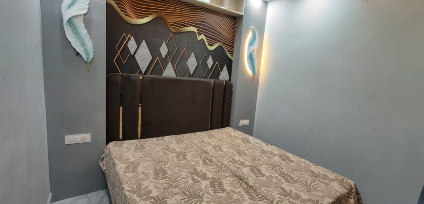 2 BHK Flat with Balcony in Uttam Nagar Near Metro