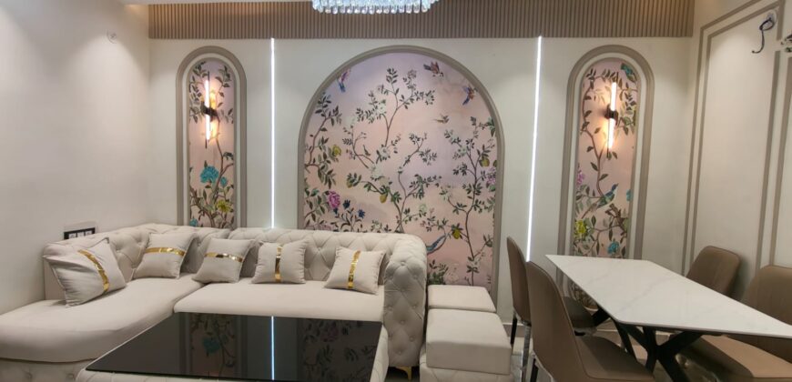 Modern 3 BHK Flat with Lift & Parking in Mohan Garden