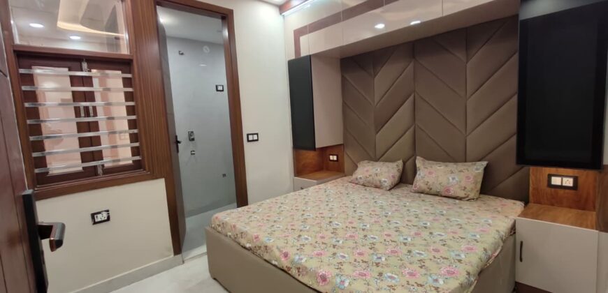 2 BHK Flat Near Metro in Dwarka Mor | Ideal for Family