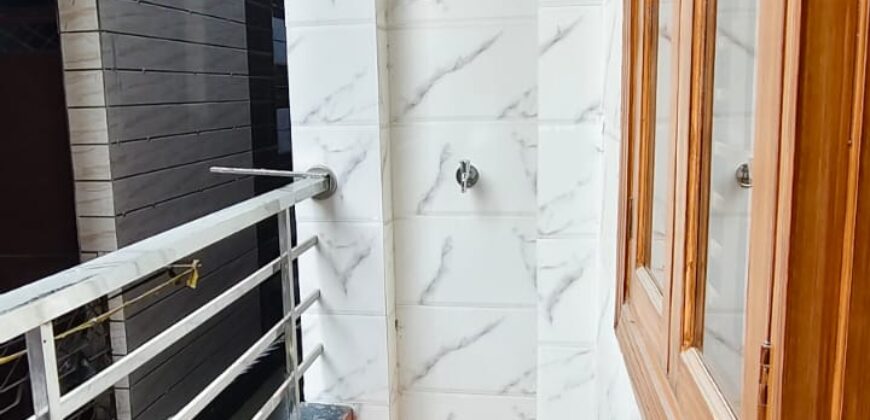 Prime Location 2 BHK Flat in Uttam Nagar West Delhi