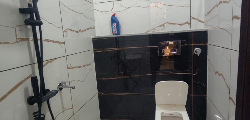 Luxury 3 BHK Flat In Dwarka Mor for sale