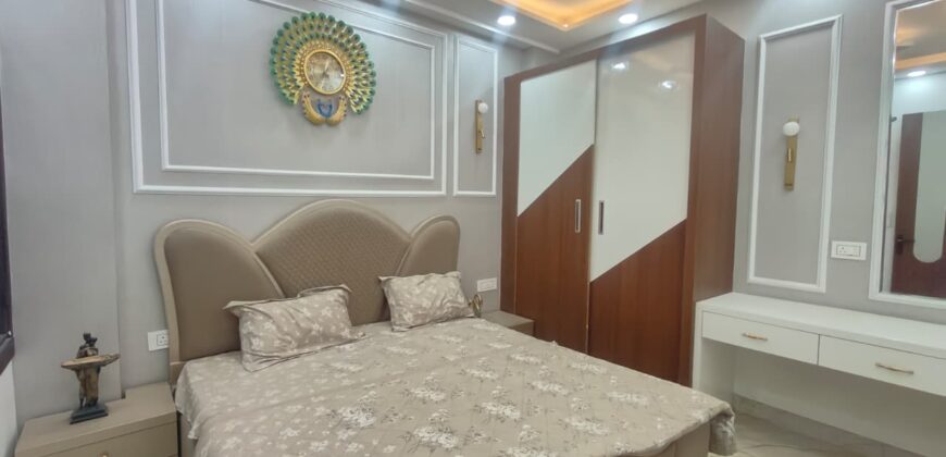 Luxury 3 BHK Flat In Dwarka Mor for sale