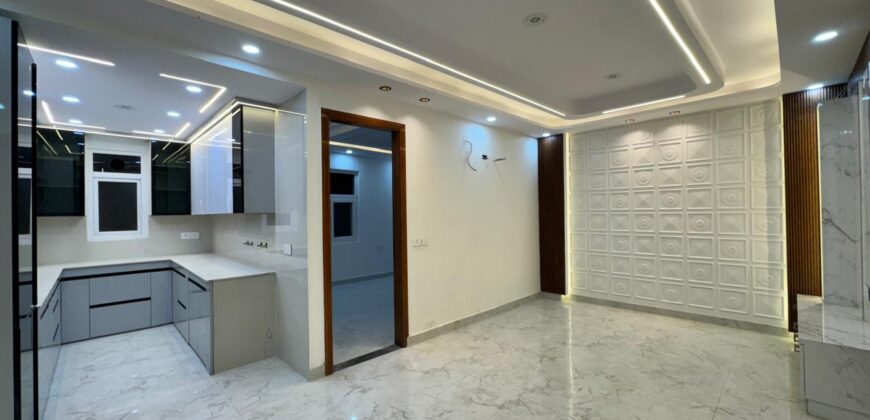 Luxury 3bhk floor in uttam nagar for sale