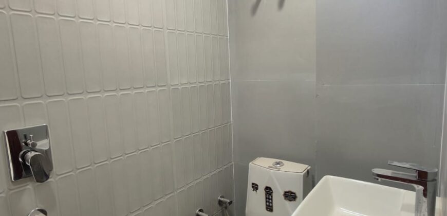 3 bhk flat in uttam nagar for sale