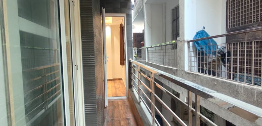 Spacious 2 BHK Flat for Sale – Gurdwara Road, Mohan Garden, Delhi