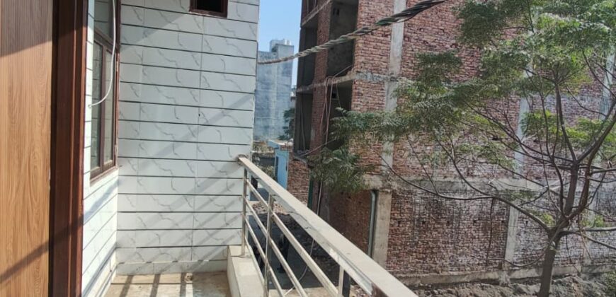 Front Side 2BHK Flats for Sale in Mohan Garden, Uttam Nagar, Delhi
