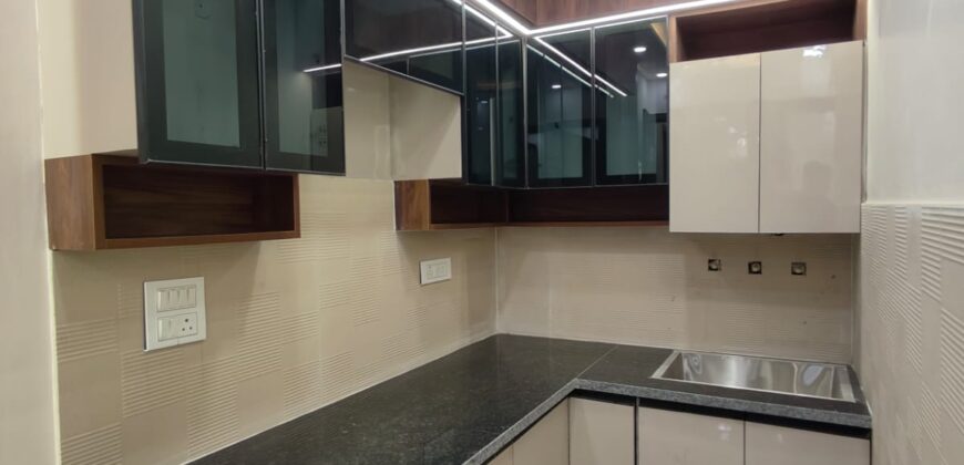 Affordable 2 BHK Flat in Mohan Garden, Uttam Nagar – Ready to Move