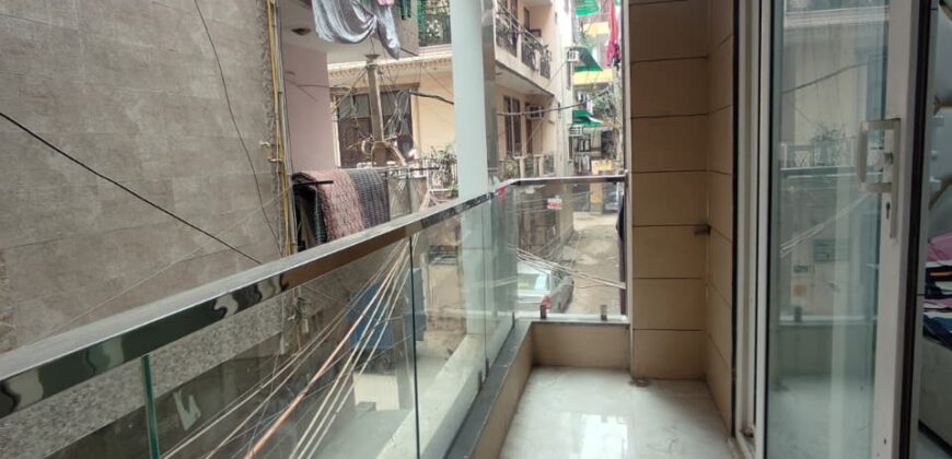 Independent 4 BHK Flat for Sale – Kiran Garden, Uttam Nagar, Delhi