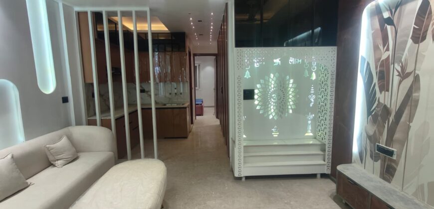 Front-Facing 3 BHK Flat in Uttam Nagar, Delhi – Prime Location