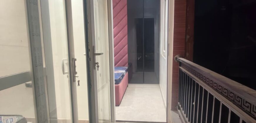 Front-Facing 3 BHK Flat in Uttam Nagar, Delhi – Prime Location