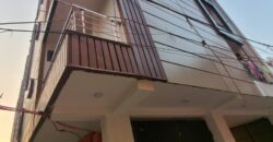 Spacious 3 BHK Flat with Common Terrace Garden in Delhi