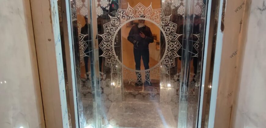 Spacious 3 BHK with Beautiful Terrace Garden in Delhi