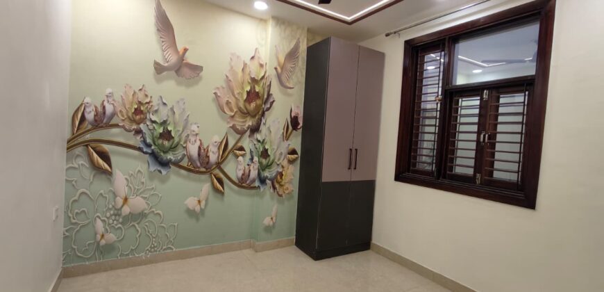 3 BHK Flats in Mohan Garden, Uttam Nagar | Flat for Sale