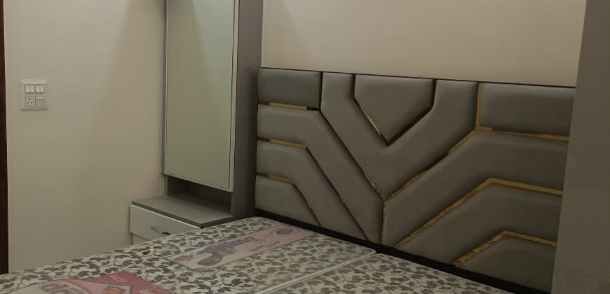 Spacious 4 BHK Flat in Dwarka, Delhi | Buy Flat in Dwarka