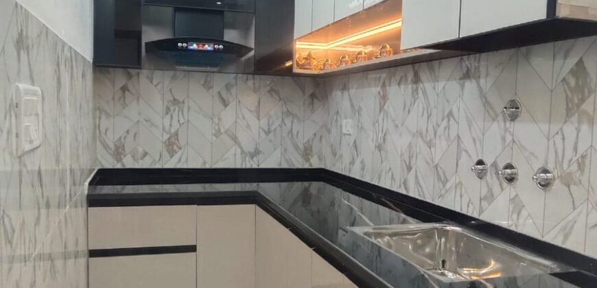 Spacious 2 BHK Flats in Dwarka Mor Ready to Move