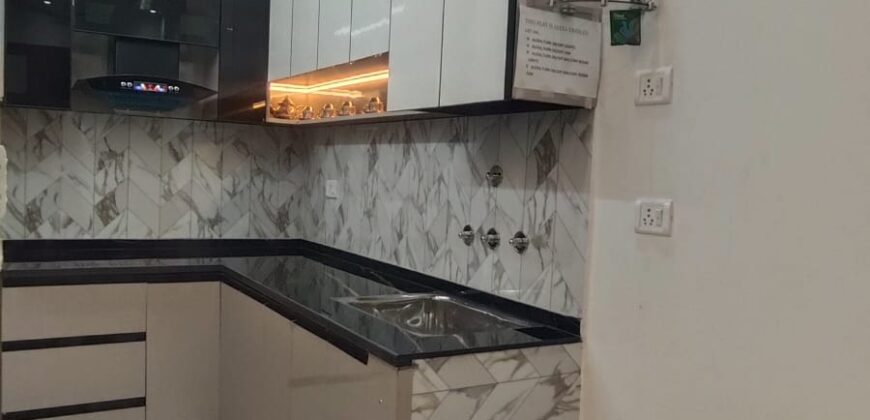 Spacious 2 BHK Flats in Dwarka Mor Ready to Move